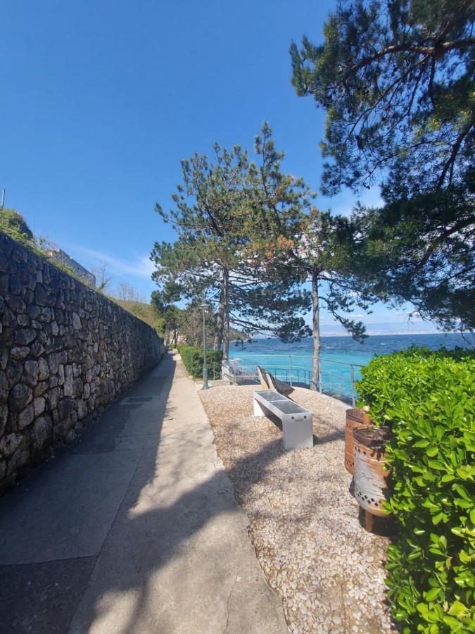 Modern And Cosy Apartment Ivana With A Beautiful Seaview Mošćenička Draga Dış mekan fotoğraf