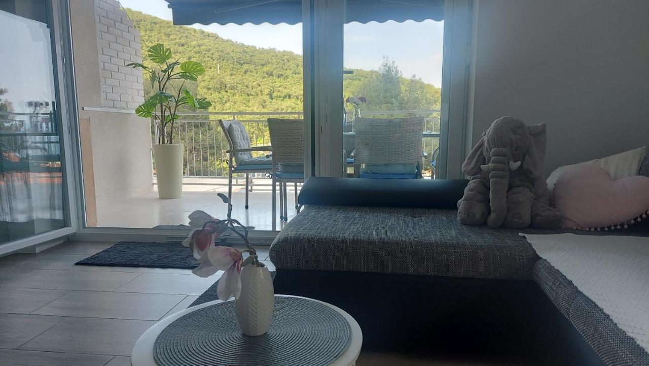 Modern And Cosy Apartment Ivana With A Beautiful Seaview Mošćenička Draga Dış mekan fotoğraf